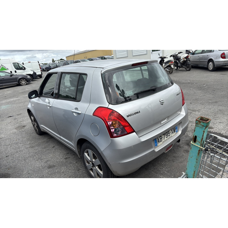 Moteur essuie glace avant SUZUKI SWIFT 3 Photo n°10