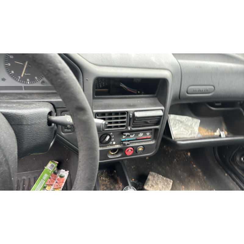 Custode arriere droit PEUGEOT 106 Photo n°19