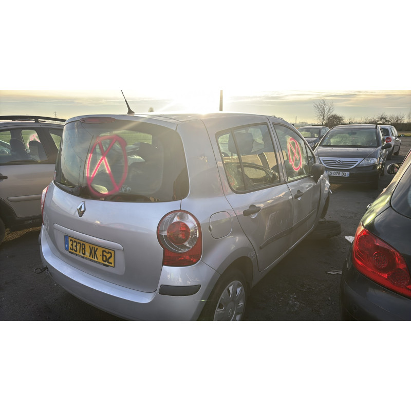 Plage arriere RENAULT MODUS Photo n°7