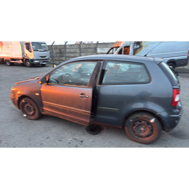 Plage arriere VOLKSWAGEN POLO 4 Photo n°10