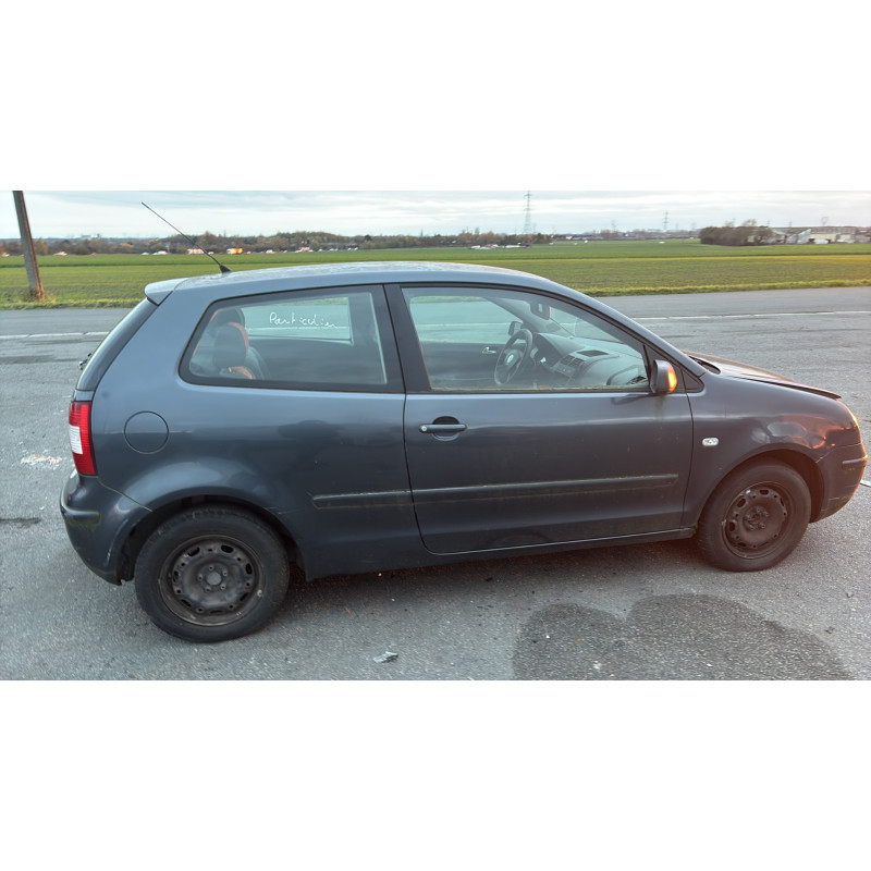 Plage arriere VOLKSWAGEN POLO 4 Photo n°11