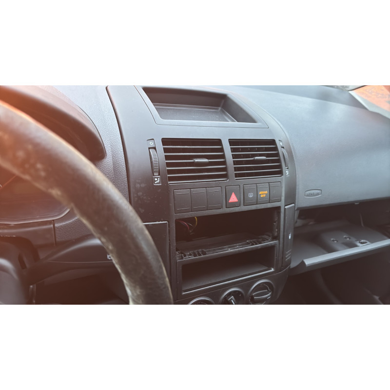 Plage arriere VOLKSWAGEN POLO 4 Photo n°20