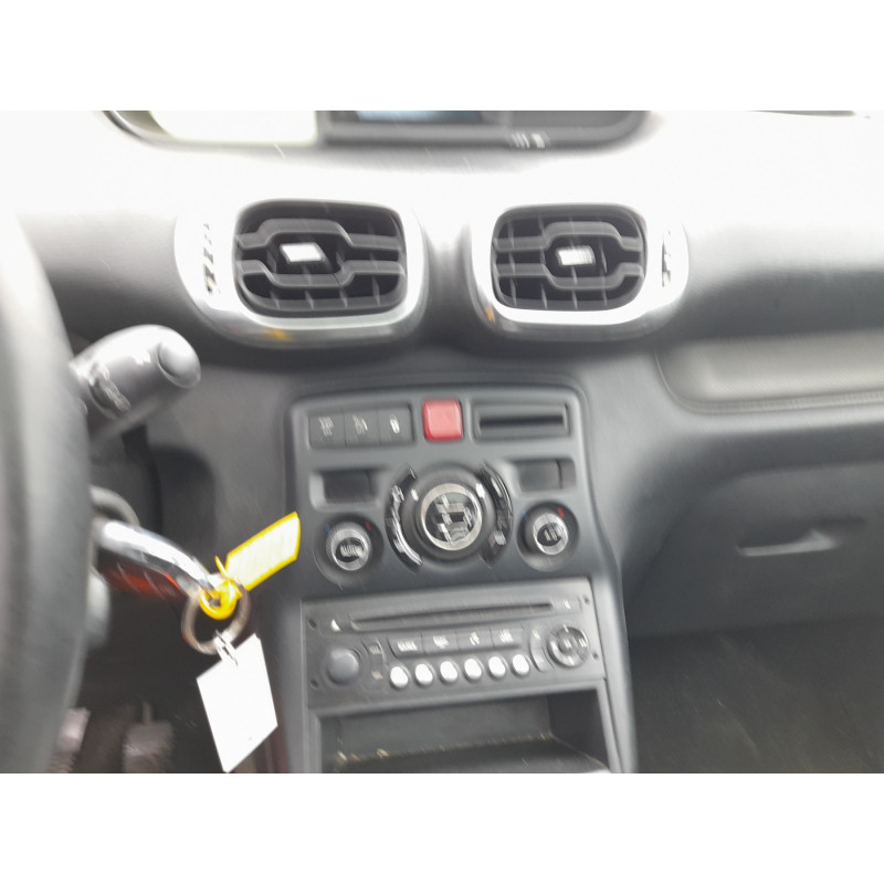 Leve vitre electrique arriere gauche CITROEN C3 PICASSO Photo n°14