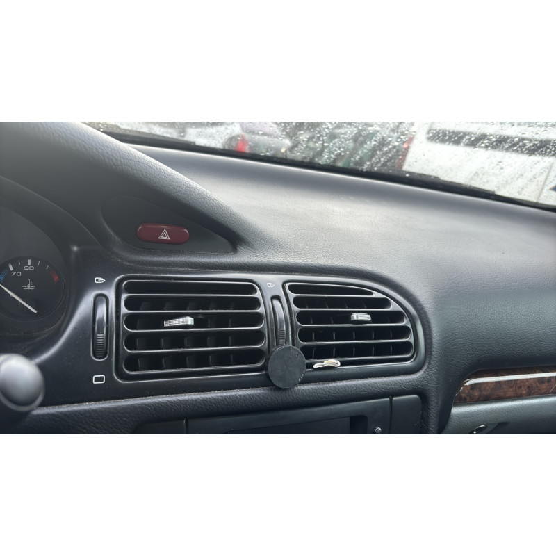 Interrupteur de leve vitre avant droit PEUGEOT 406 Photo n°20