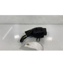 Attache ceinture arriere droit VOLKSWAGEN GOLF 4 Photo n°1