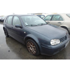 Attache ceinture arriere droit VOLKSWAGEN GOLF 4