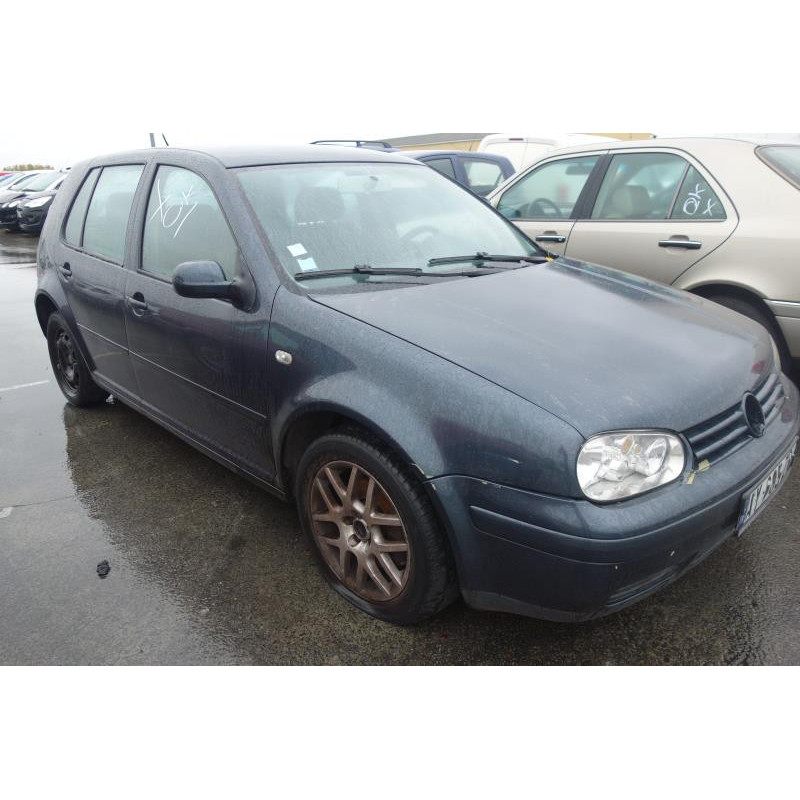 Attache ceinture arriere droit VOLKSWAGEN GOLF 4 Photo n°5