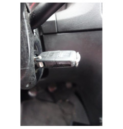 Attache ceinture arriere droit VOLKSWAGEN GOLF 4