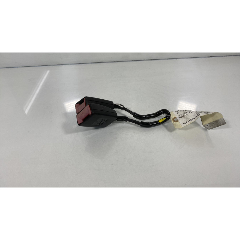 Attache ceinture arriere centrale VOLKSWAGEN GOLF 4 Photo n°3