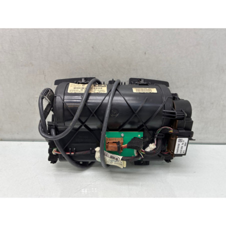Ecran GPS PEUGEOT 3008 1