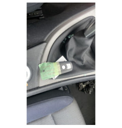 Serrure avant droit BMW SERIE 1 E87