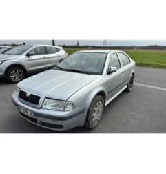Serrure avant droit SKODA OCTAVIA 1