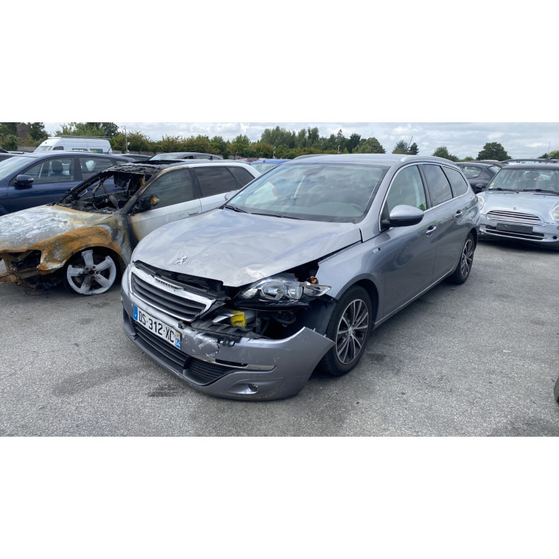 Anti brouillard gauche (feux) PEUGEOT 308 2 SW Photo n°4