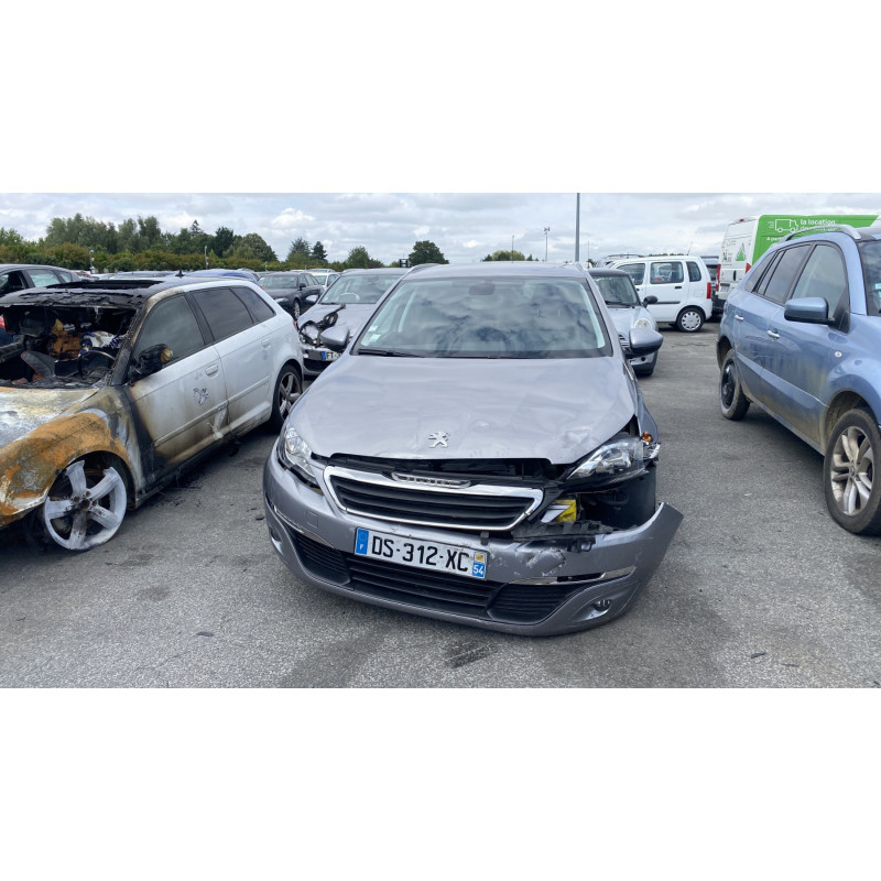 Anti brouillard gauche (feux) PEUGEOT 308 2 SW Photo n°9