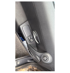 Malle/Hayon arriere RENAULT CLIO 3