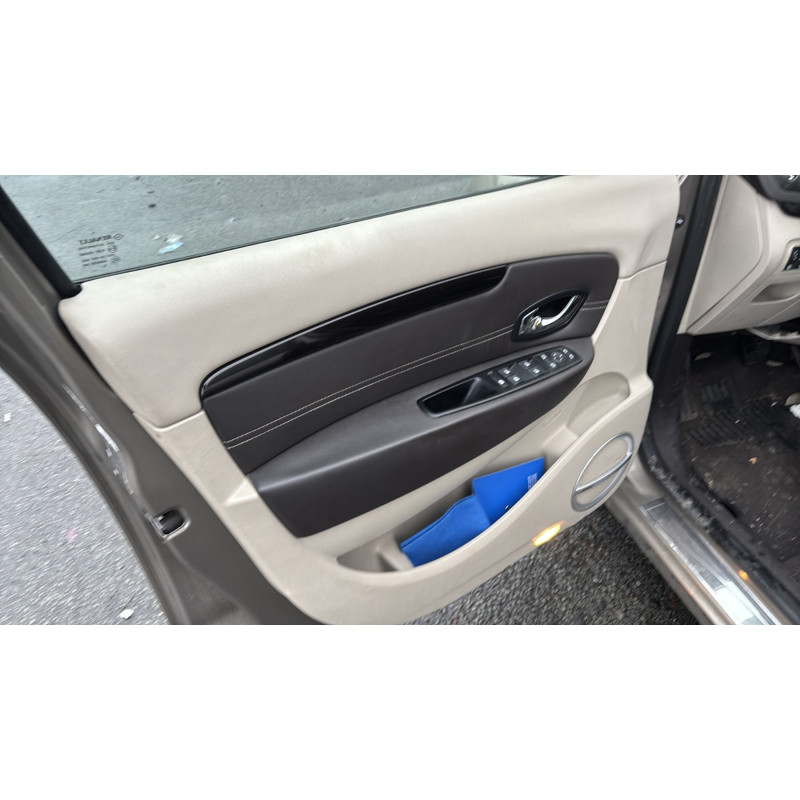 Poignee porte arriere droit RENAULT SCENIC 3 Photo n°13