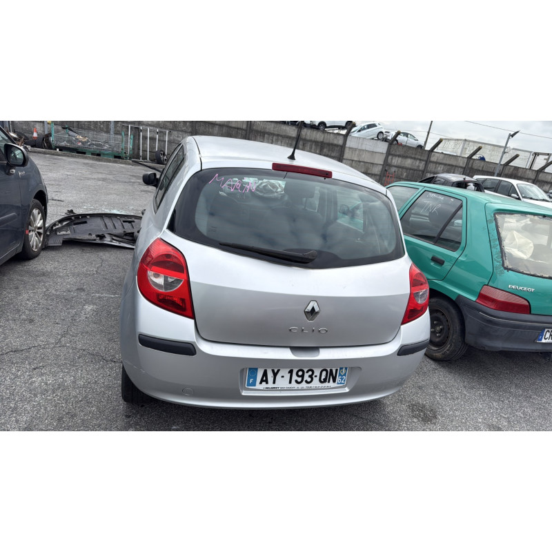 Pivot de moyeu avant droit RENAULT CLIO 3 Photo n°8