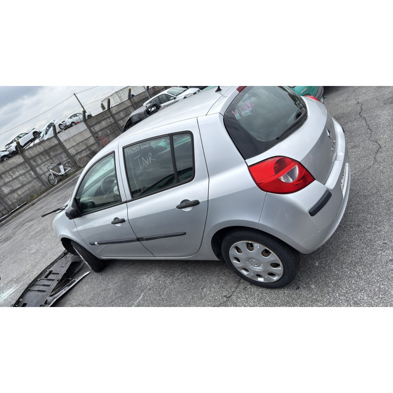 Pivot de moyeu avant droit RENAULT CLIO 3 Photo n°9
