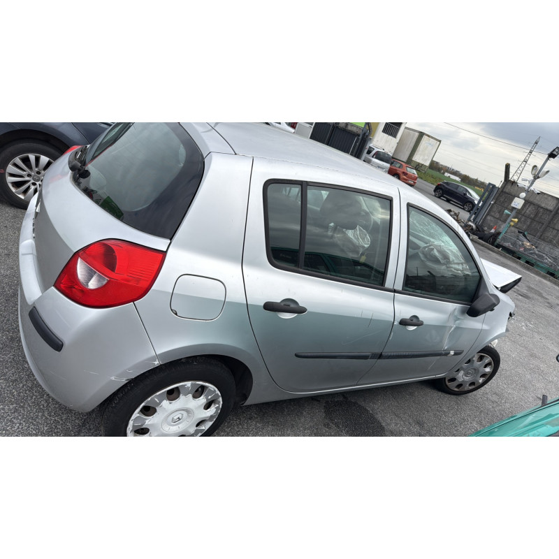 Pivot de moyeu avant droit RENAULT CLIO 3 Photo n°10