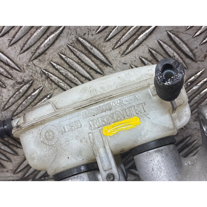 Maitre cylindre (freinage) RENAULT SCENIC 3 Photo n°2