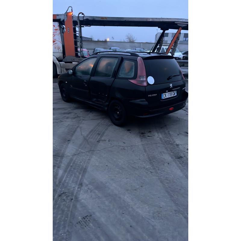 Verin de coffre PEUGEOT 206 Photo n°8