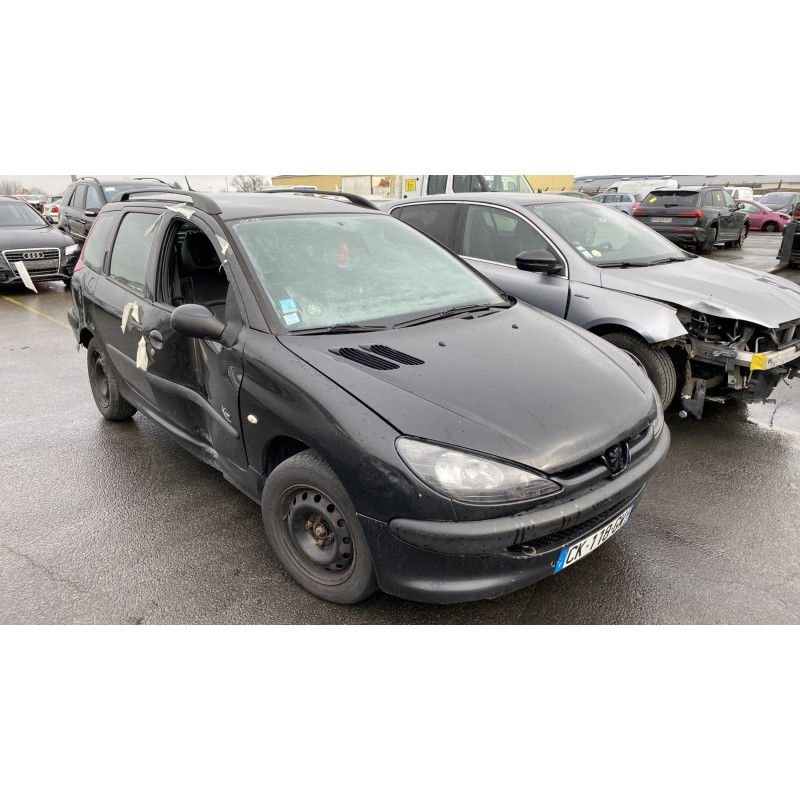 Verin de coffre PEUGEOT 206 Photo n°18