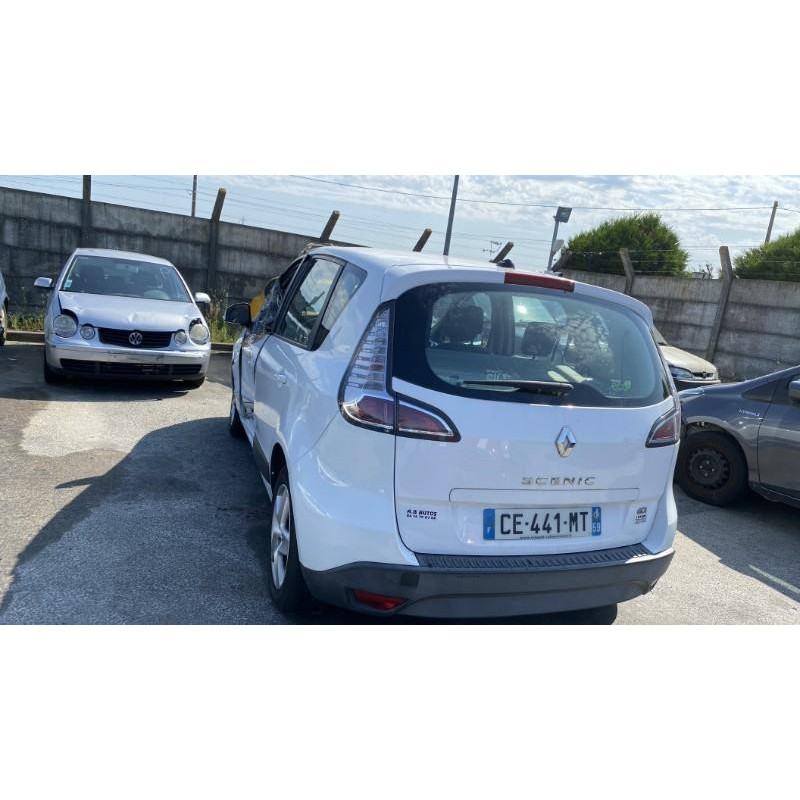 Feu arriere principal gauche (feux) RENAULT SCENIC 3 Photo n°9