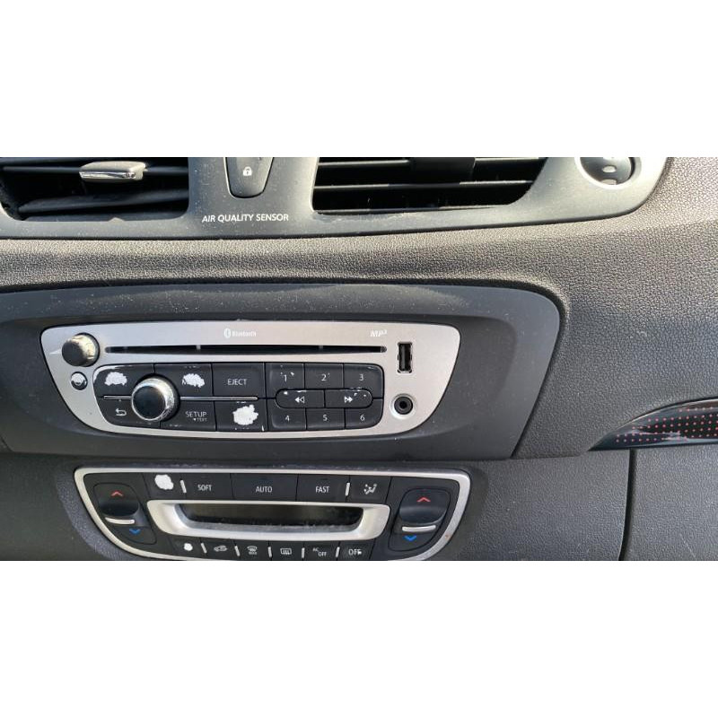 Feu arriere principal gauche (feux) RENAULT SCENIC 3 Photo n°14