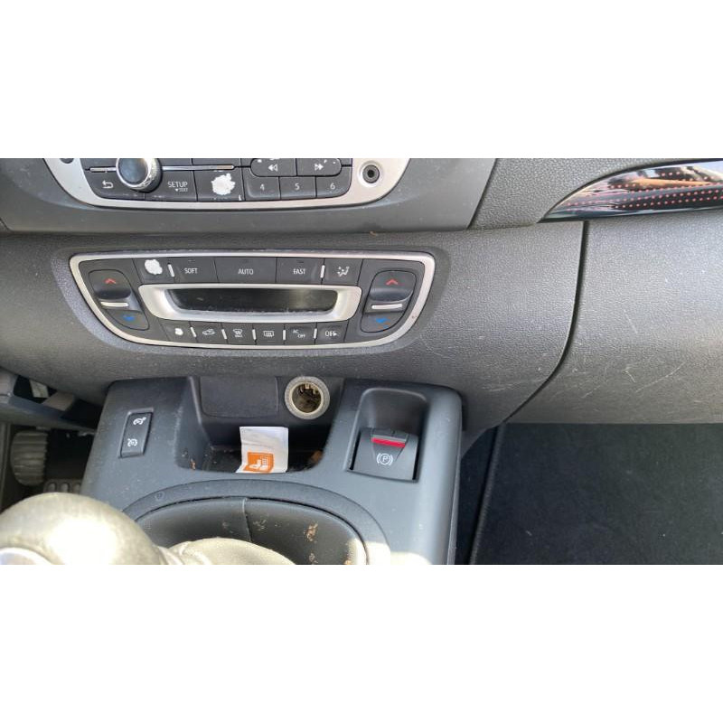 Feu arriere principal gauche (feux) RENAULT SCENIC 3 Photo n°16