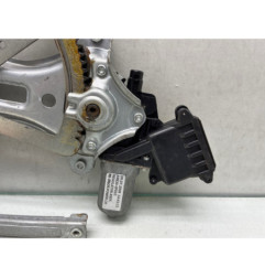 Leve vitre electrique avant gauche TOYOTA COROLLA VERSO 2 Photo n°1