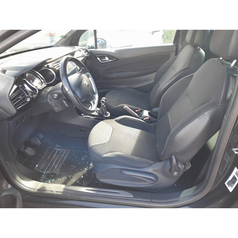 Bouchon de carburant CITROEN DS3 Photo n°10