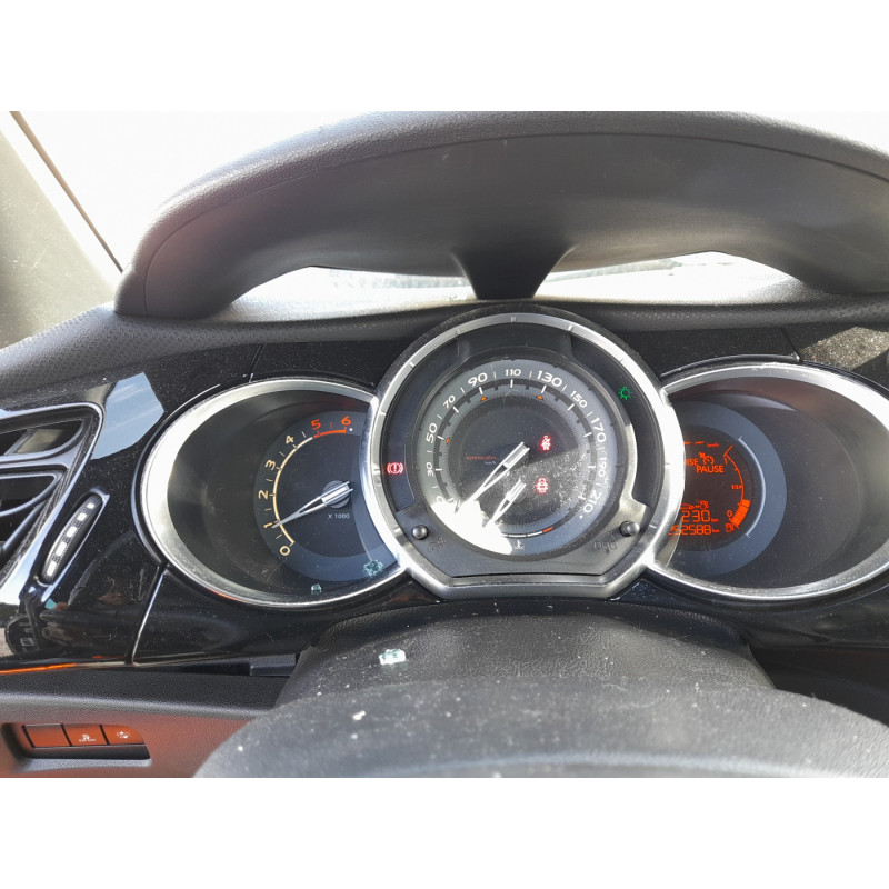 Interrupteur de leve vitre avant droit CITROEN DS3 Photo n°13