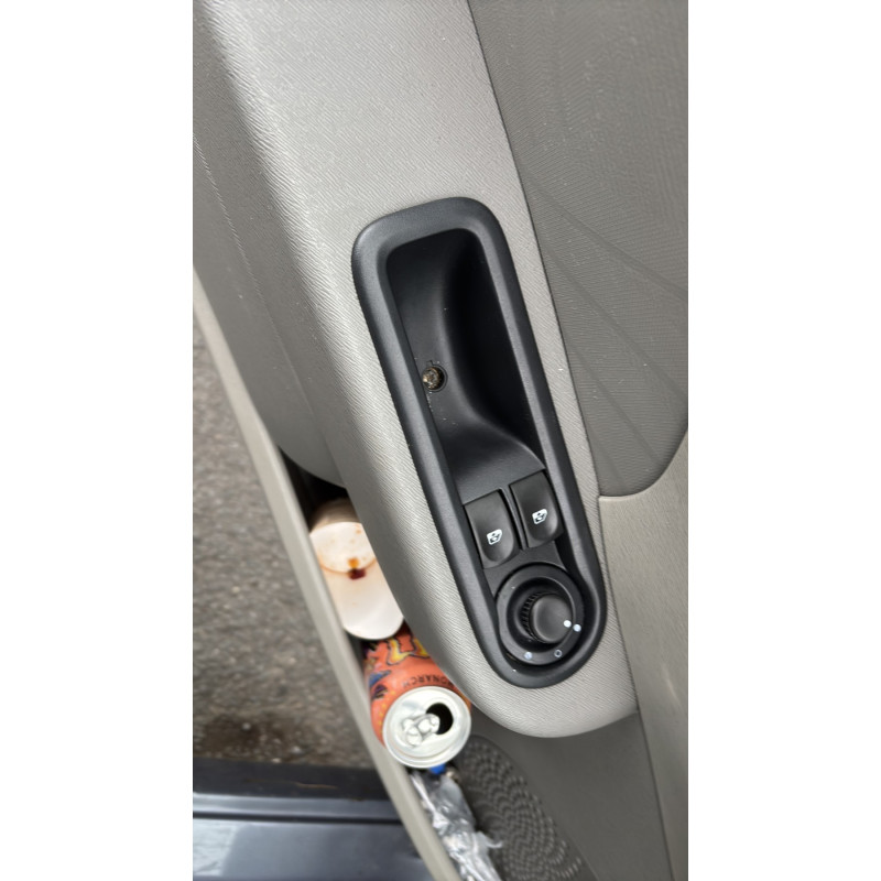 Boitier air bag RENAULT TWINGO 2 Photo n°13