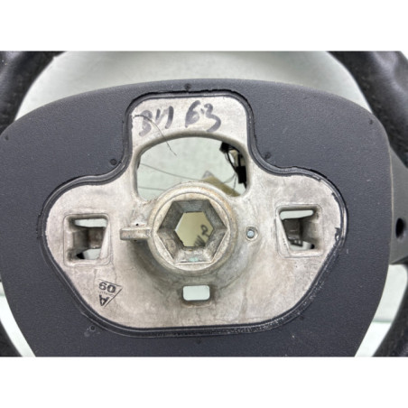 Volant FORD FIESTA 6 Photo n°1