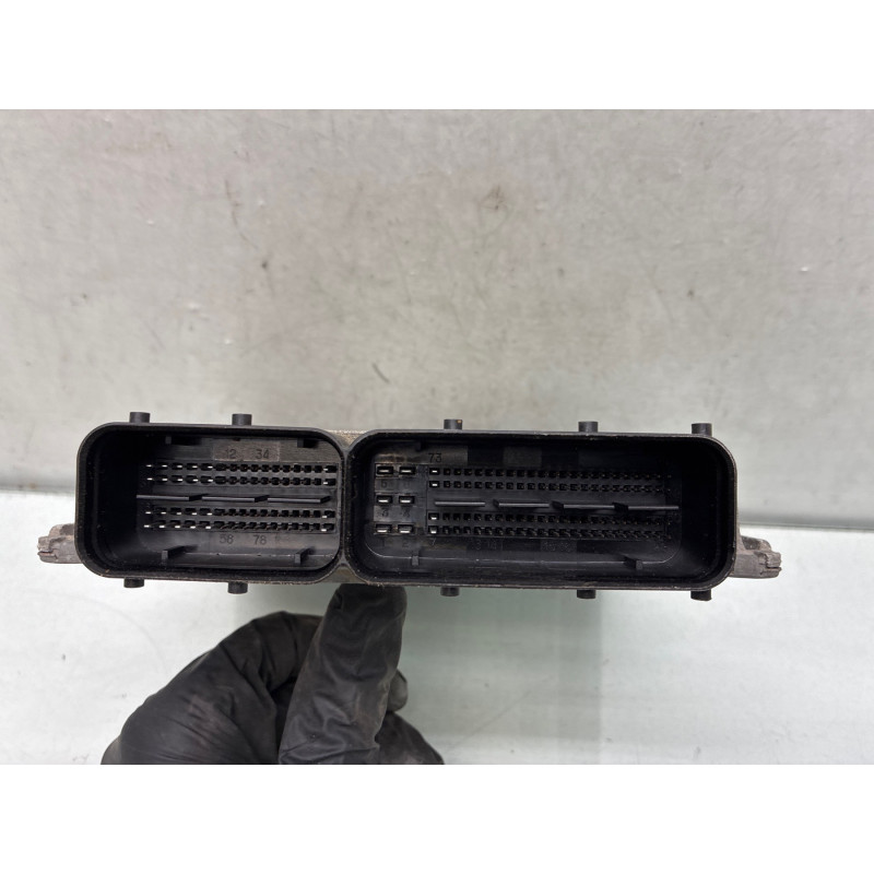 Calculateur moteur VOLKSWAGEN BEETLE 2 Photo n°2