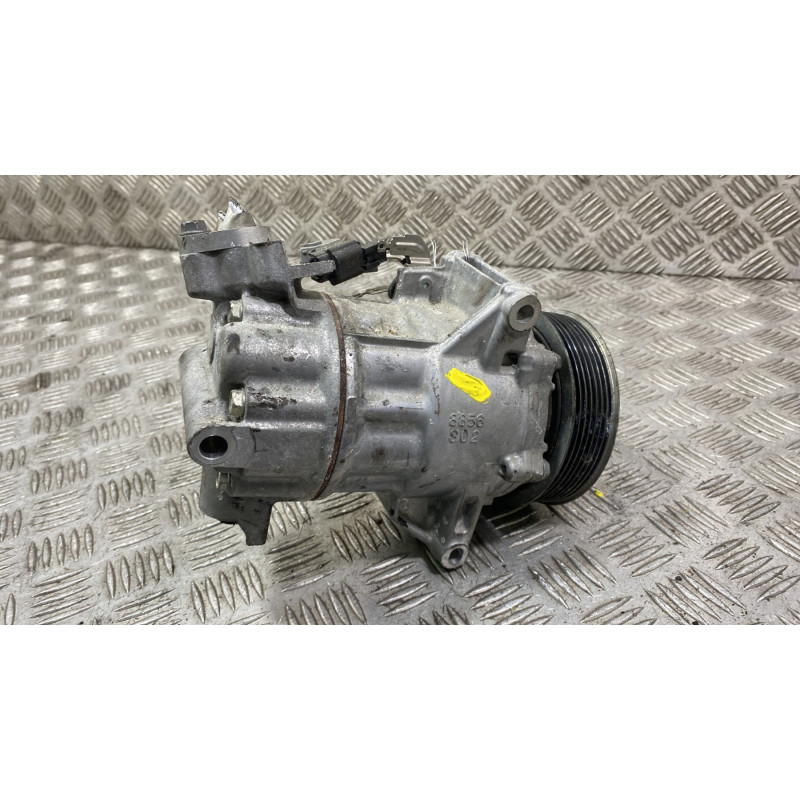Compresseur clim RENAULT CLIO 5 Photo n°4