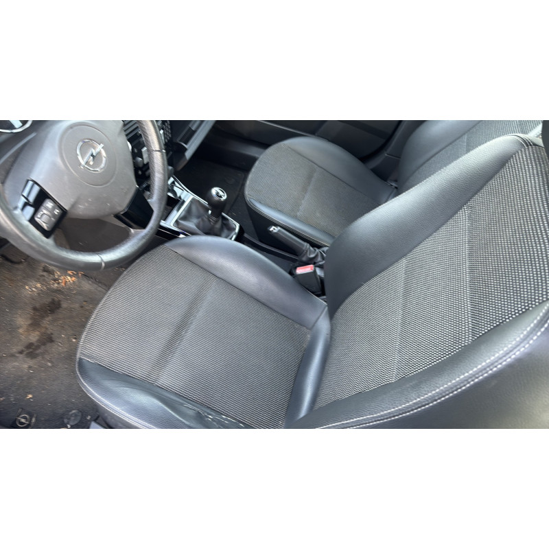 Pompe de direction OPEL ASTRA H Photo n°14