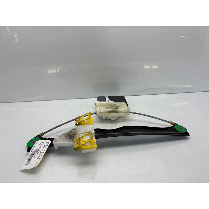 Leve vitre electrique arriere gauche AUDI A3 2 Photo n°3