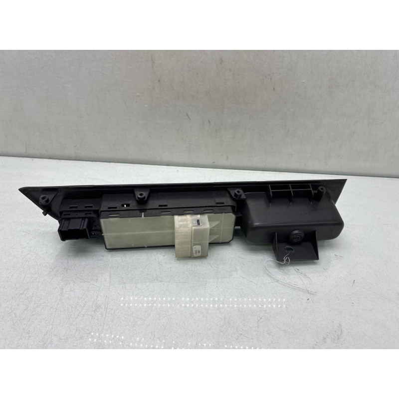 Interrupteur de leve vitre avant gauche SUZUKI SWIFT 3 Photo n°3