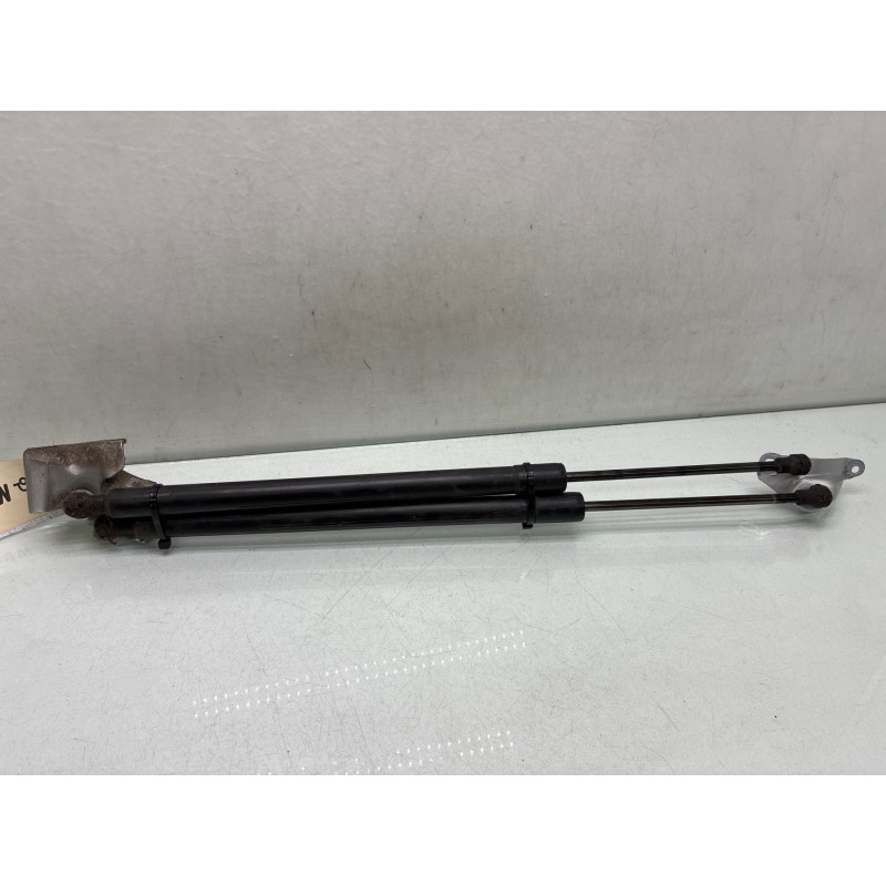 Verin de coffre RENAULT MODUS Photo n°4
