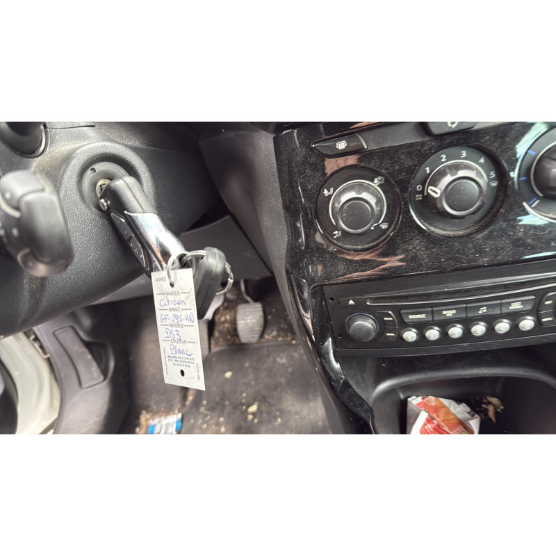 Interrupteur de leve vitre avant gauche CITROEN DS3 Photo n°19