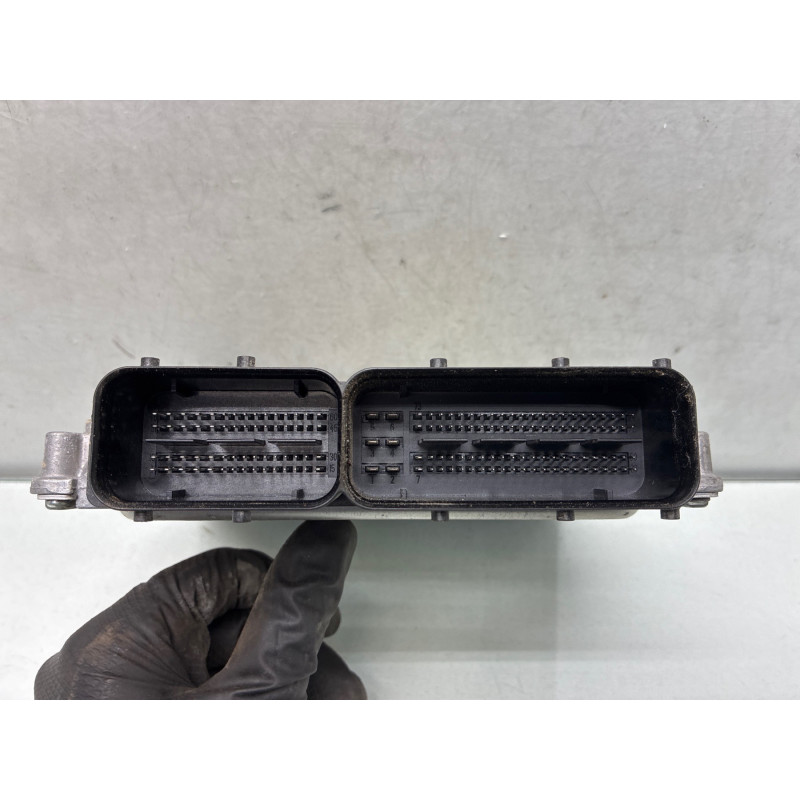 Calculateur moteur VOLKSWAGEN POLO 5 Photo n°3