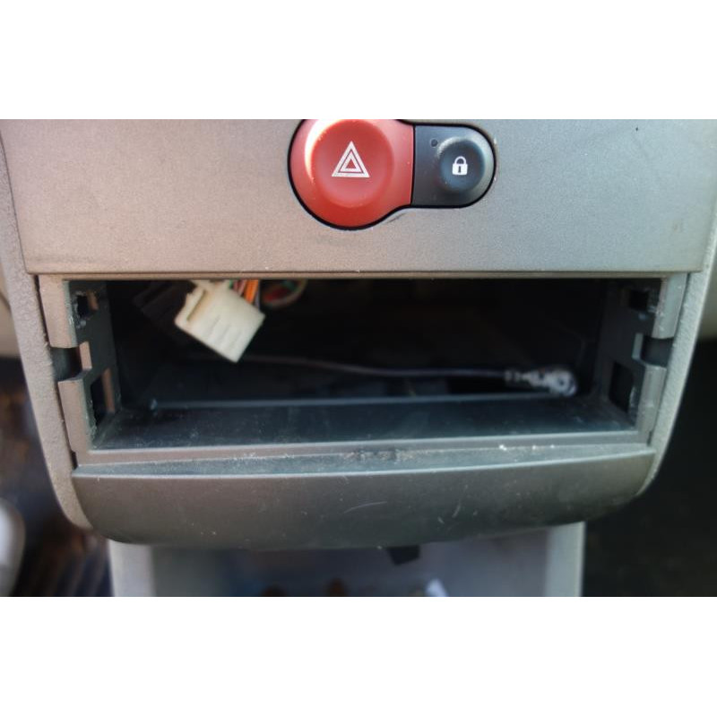 Custode avant gauche (porte) RENAULT MODUS Photo n°7