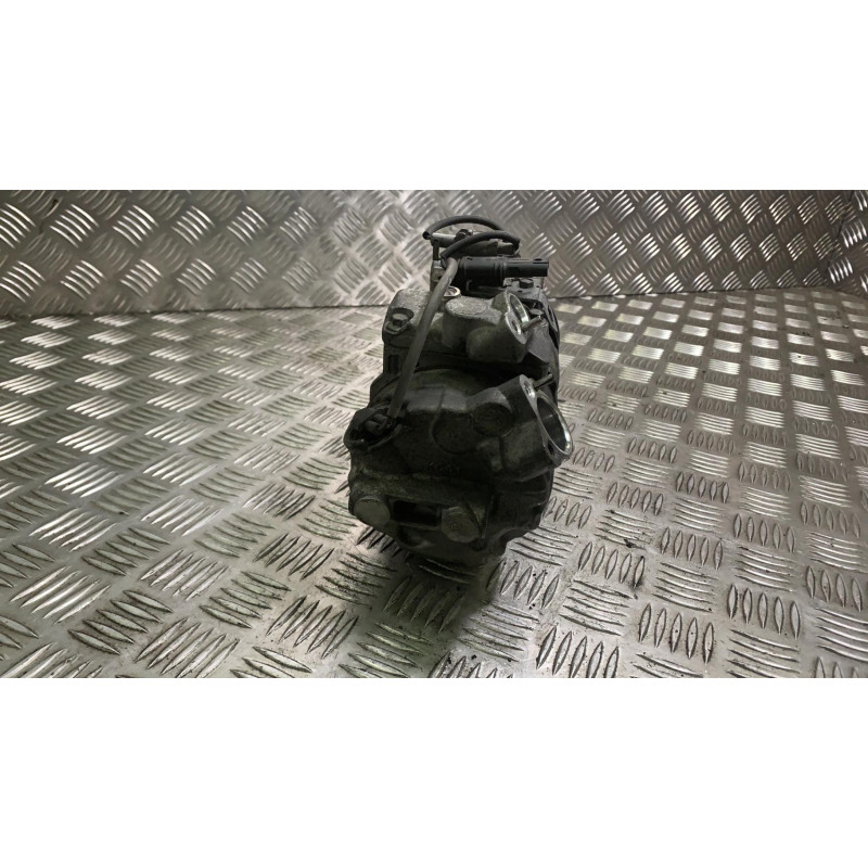 Compresseur clim BMW SERIE 1 E87 Photo n°3