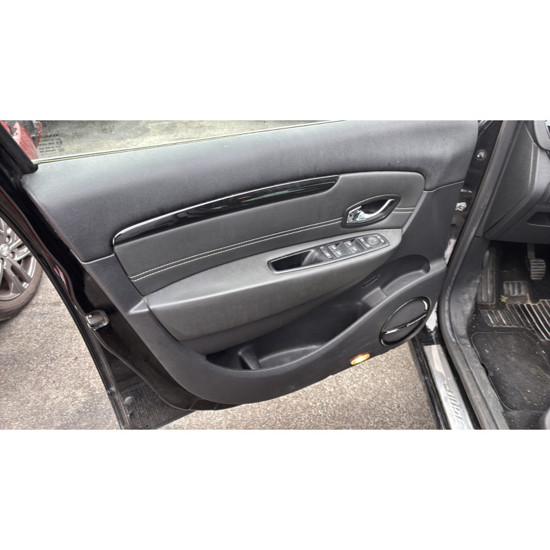 Trappe d'essence RENAULT SCENIC 3 Photo n°17