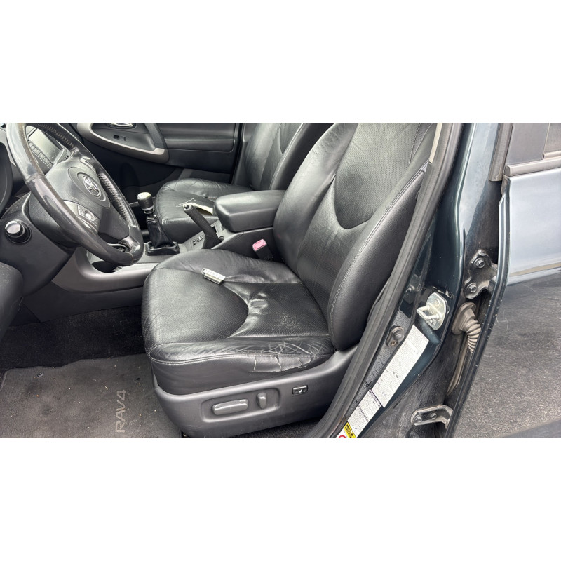 Poignee hayon TOYOTA RAV4 3 Photo n°15