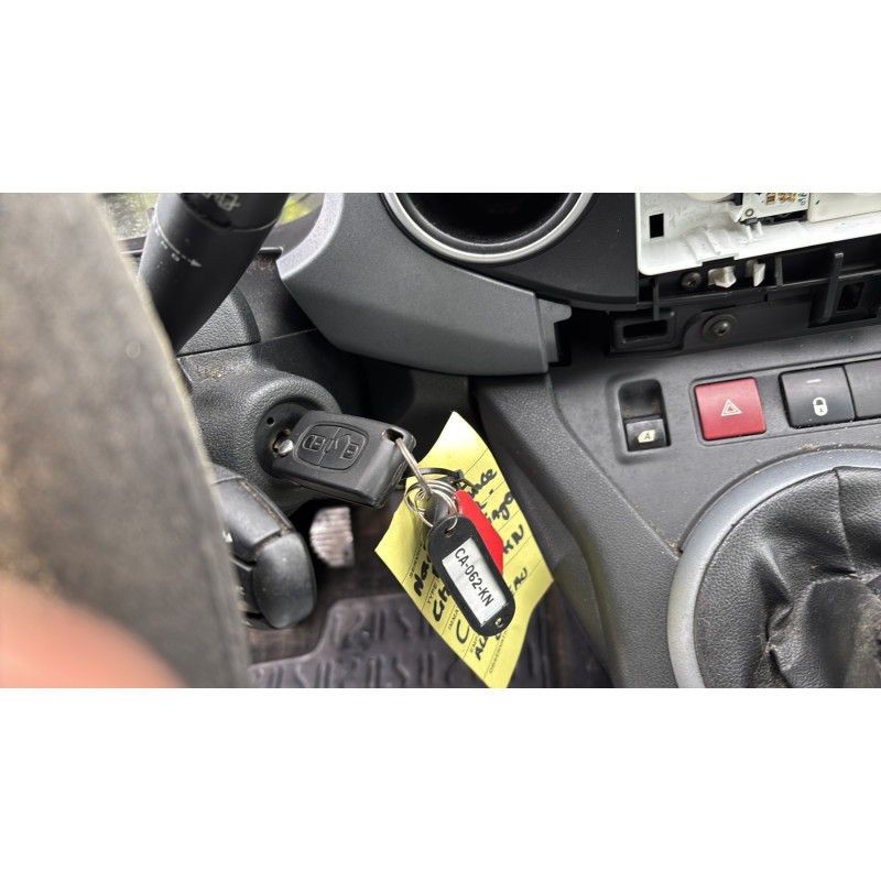 Moteur essuie glace arriere CITROEN BERLINGO 2 Photo n°20