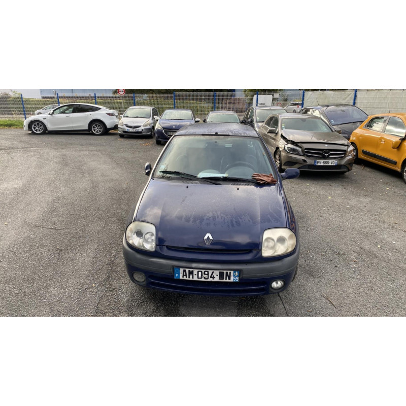 Repetiteur clignotant avant gauche (Feux) RENAULT CLIO 2 Photo n°20