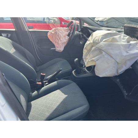 FORD FIESTA 6 PHASE 1 1.25i - 16V Photo n°1