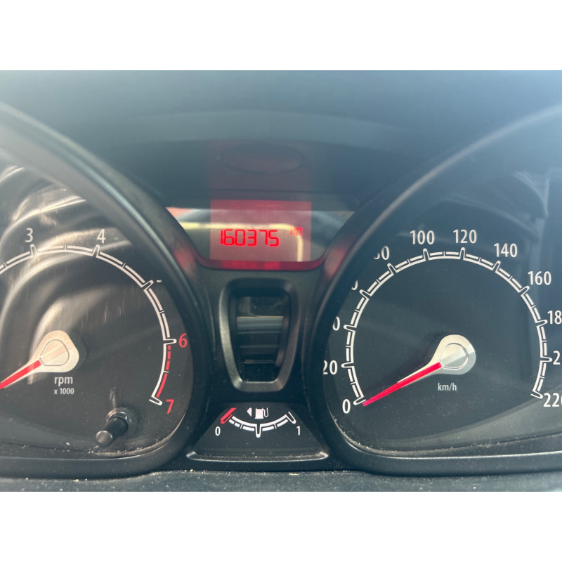 FORD FIESTA 6 PHASE 1 1.25i - 16V Photo n°18